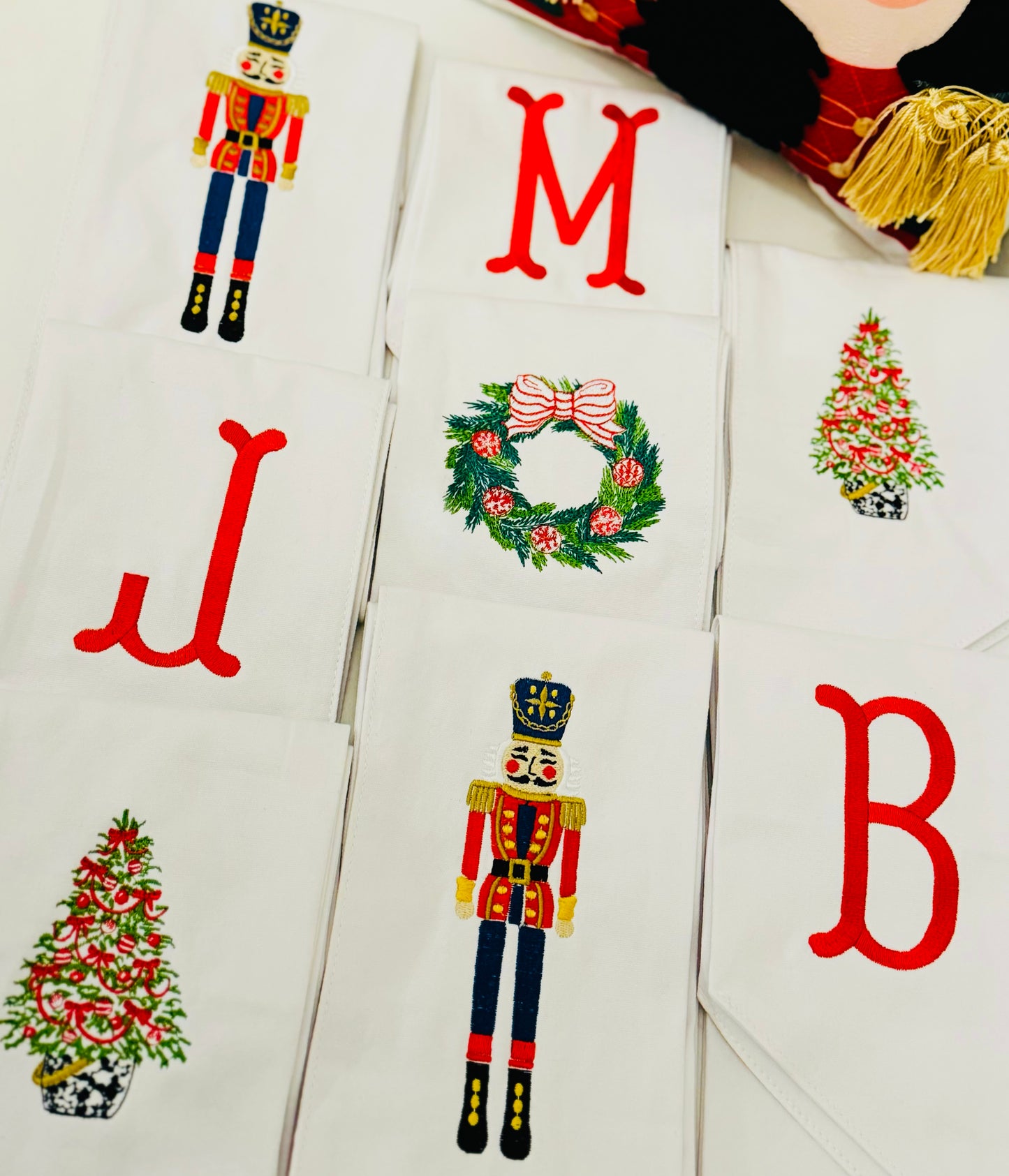 Embroidered Christmas Wreath Sash